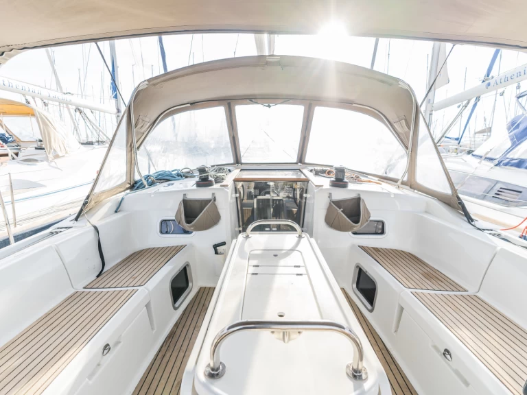 Sailboat to hire Zakynthos (Island) at the best price