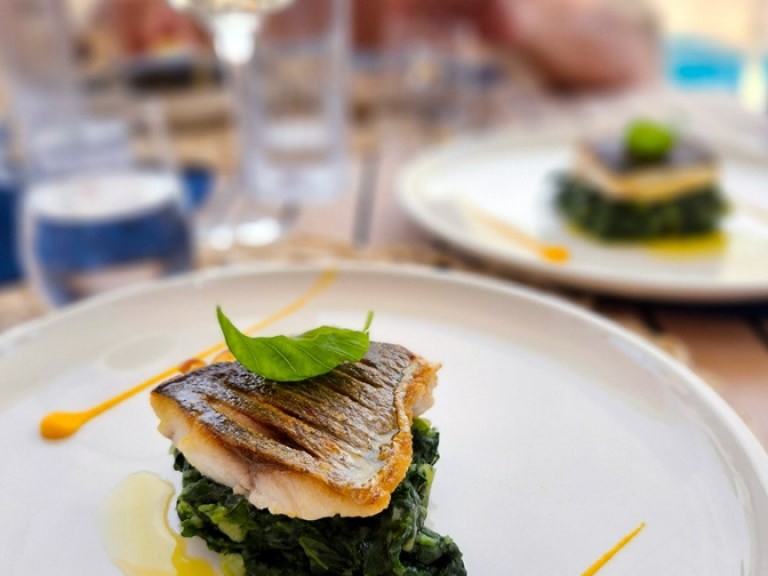 Hire a Sunreef Sunreef 60 Split