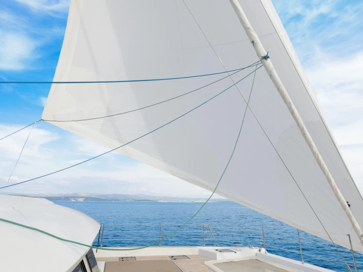 Charter a Sunreef Sunreef 60 in Rogoznica on Samboat