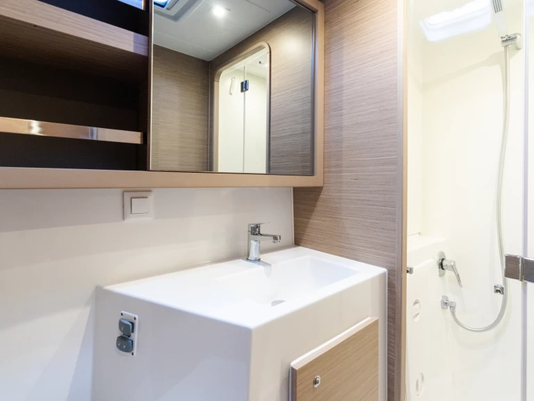 Hire a Lagoon Lagoon 42 Castellammare del Golfo