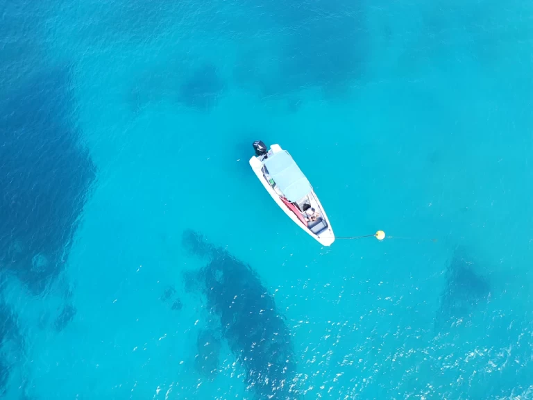 Charter a Axopar 22 in Gustavia on Samboat
