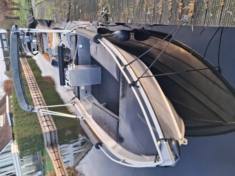 Motorboat hire in Vinkeveen - qwest r500