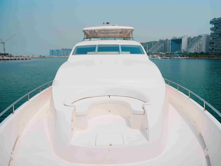 Hire Luxury Yacht with or without skipper Majesty Yachts Dubai Marina