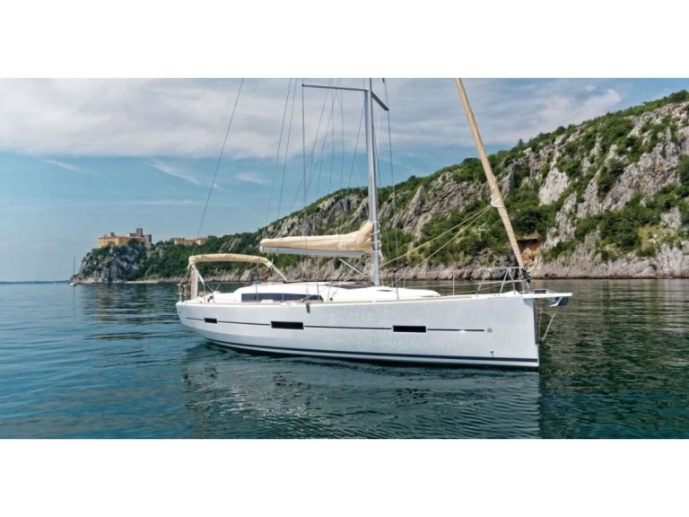 Yacht hire Baiona cheap Dufour 412 Grand Large