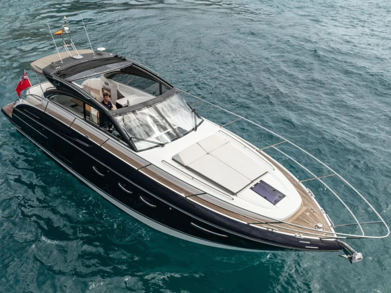 Motorboat hire in Cannes - Princess Princess V48