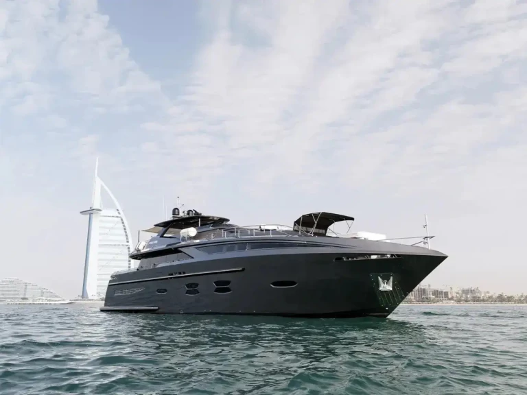 Yacht hire Dubai Marina cheap 115
