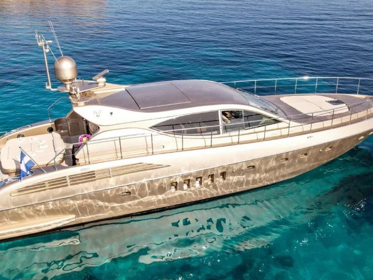 Luxury Yacht to hire Mykonos (City) at the best price