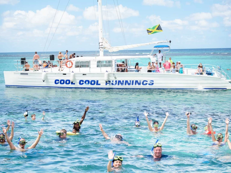 Catamaran to hire Ocho Rios at the best price