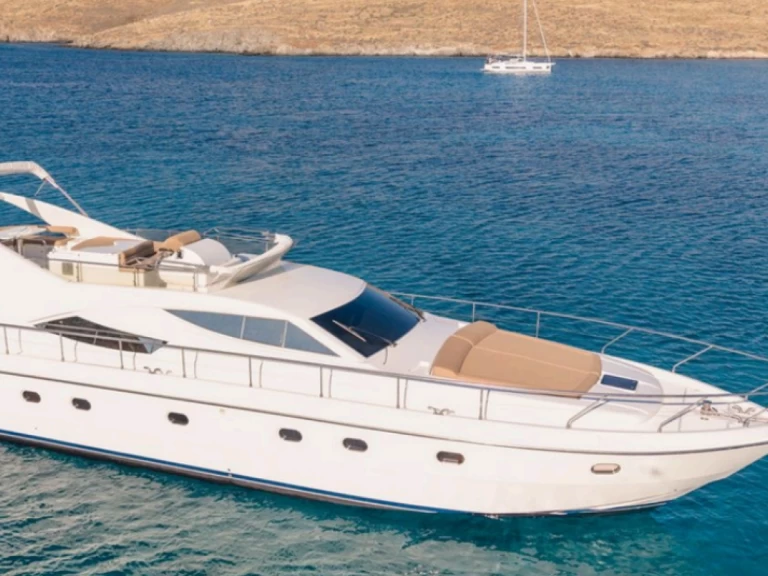Hire Luxury Yacht Ferretti with a boat licence