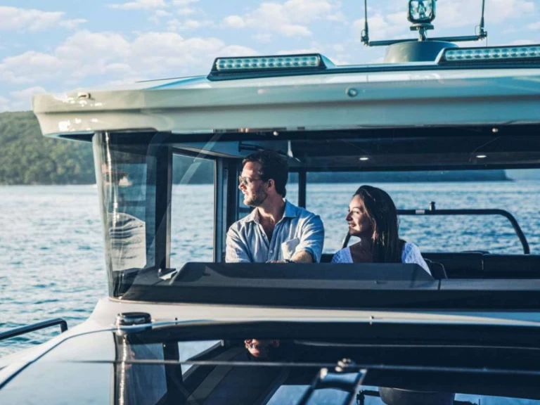 Motorboat to hire Mykonos (City) at the best price