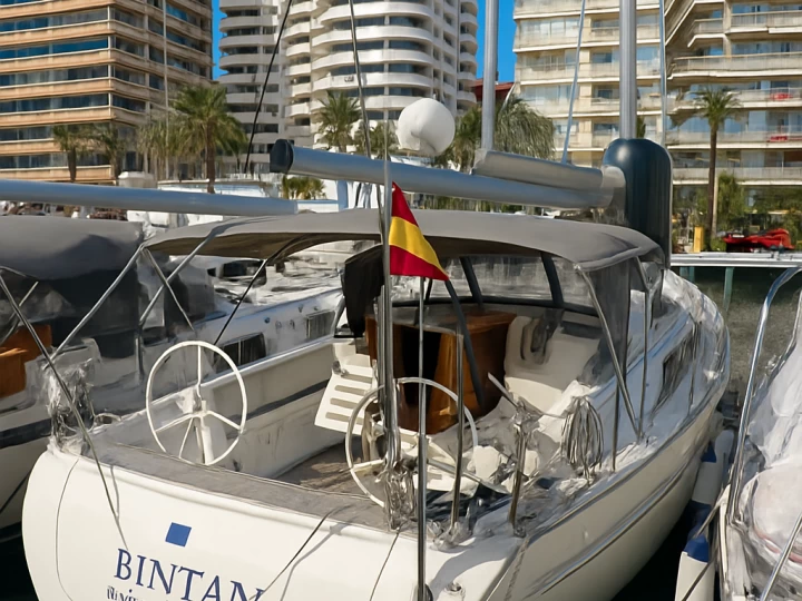 Hire Sailboat with or without skipper Bavaria Palma de Mallorca