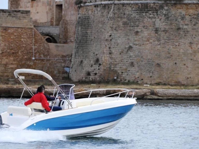 Motorboat hire in Sirmione - marinesite Marine 18