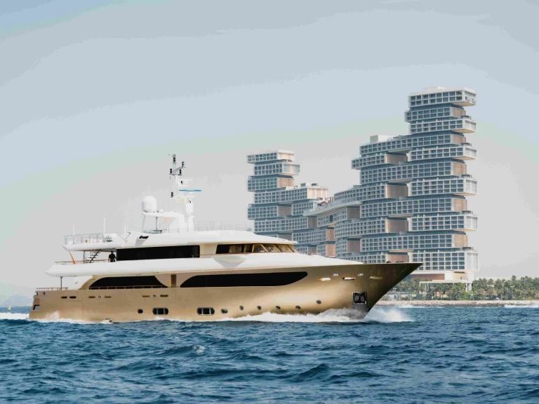 Yacht hire Dubai Marina cheap 150