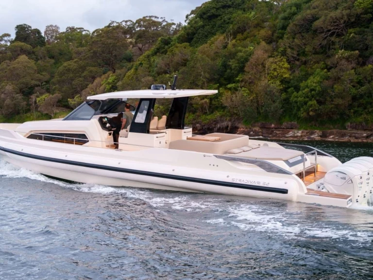 RIB hire in Marine de Sant'Ambrogio - Capelli STRADIVARI 52