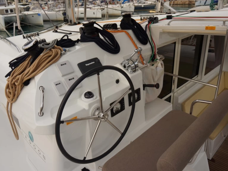Hire Catamaran with or without skipper Lagoon Gouvia