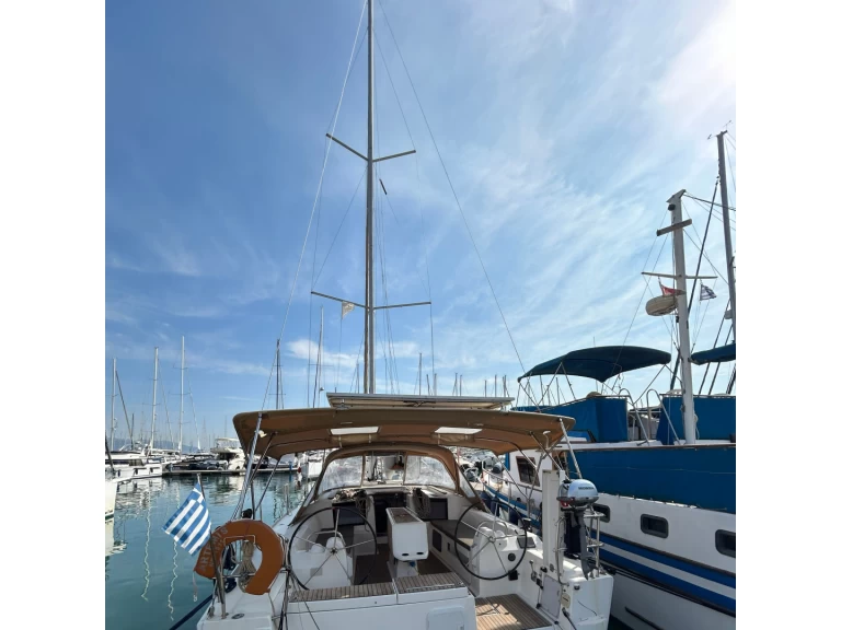 Sailboat to hire Gouvia at the best price