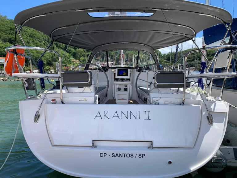 Charter a Delta Yachts Delta 41 in Paraty on Samboat