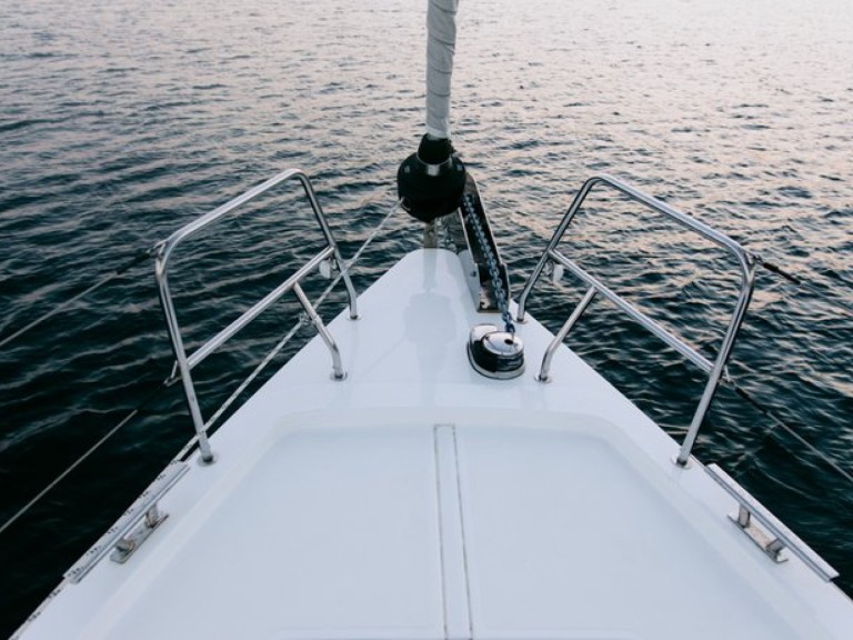 Hire Sailboat Bavaria with a boat licence