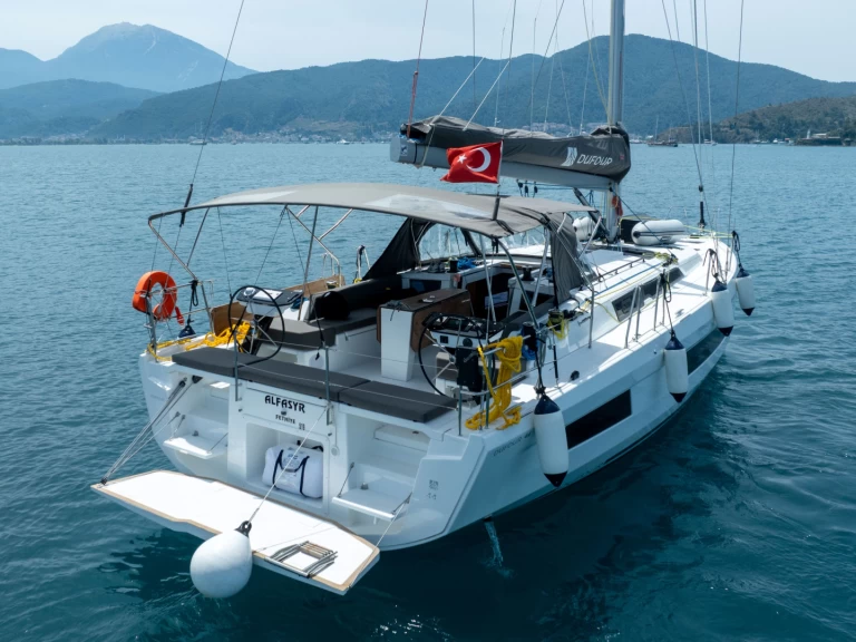 Yacht hire Fethiye cheap Dufour 44