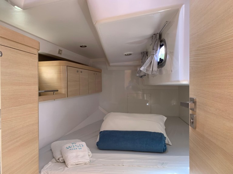 Sailboat to hire Paraty at the best price