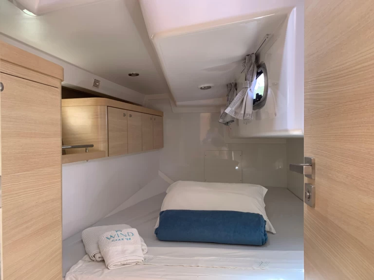 Sailboat to hire Paraty at the best price