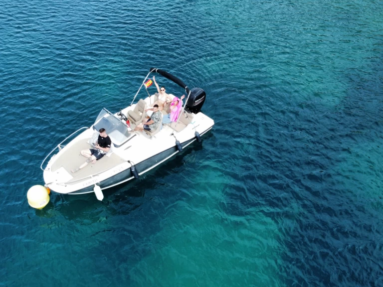 Yacht charter Calp / Calpe - Quicksilver Activ 605 Sundeck on SamBoat