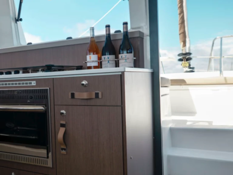 Catamaran to hire Ajaccio at the best price