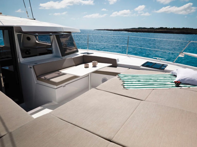 Hire a Bali Bali 4.2 Ajaccio