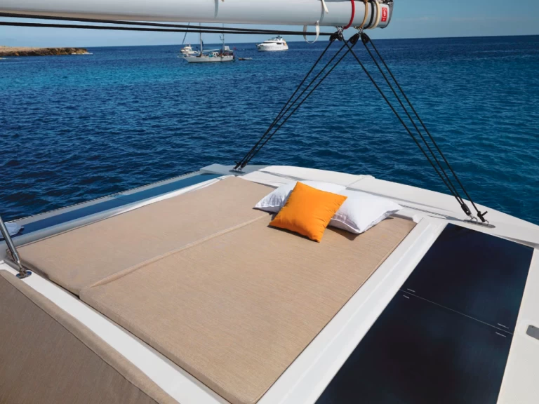 Charter a Bali Bali 4.2 in Ajaccio on Samboat