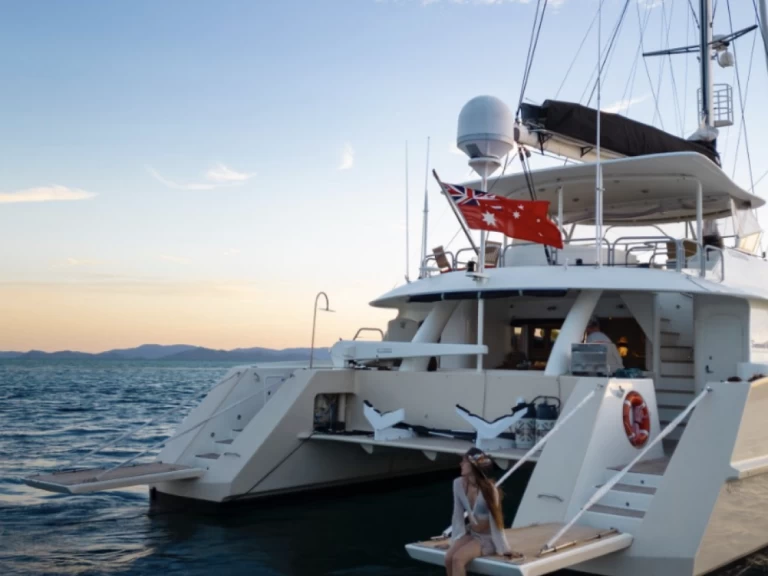 Hire a suncost Custom Expedition Yacht Airlie Beach