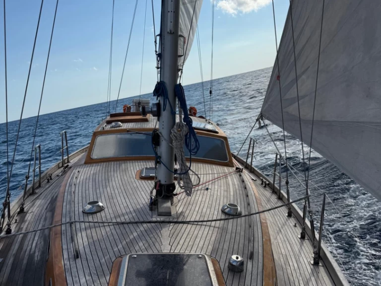 Charter a Vindö 65MS in Marseille on Samboat