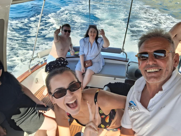 Hire Motorboat with or without skipper Tirrenia Sorrento
