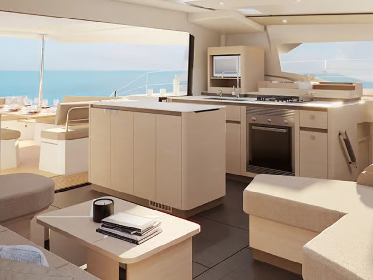 Hire Catamaran Fountaine Pajot with a boat licence