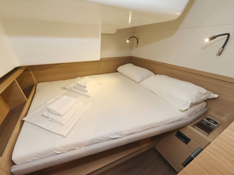 Hire a Lagoon Lagoon 51 - 6 cabins/4heads Sukošan