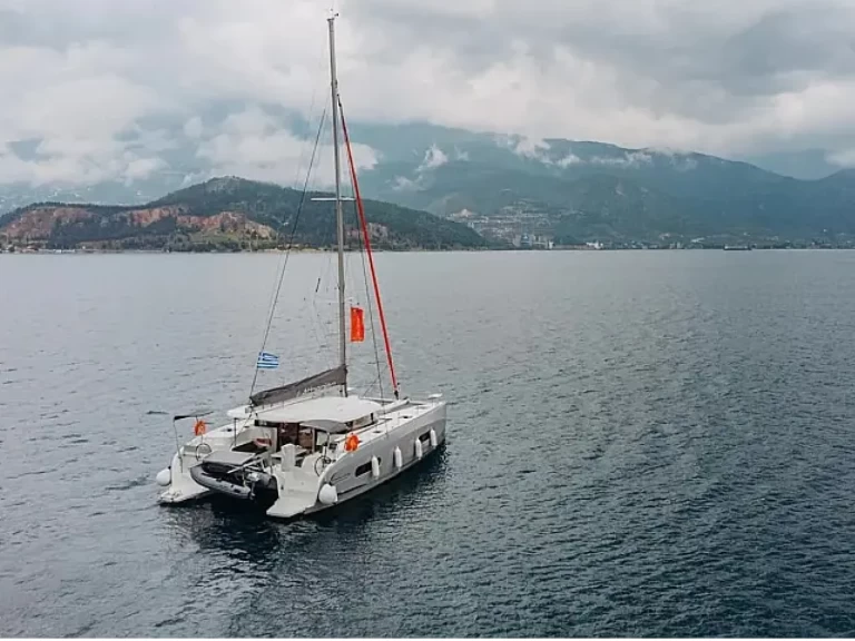 Charter a Excess Excess 11 in Nikiána on Samboat