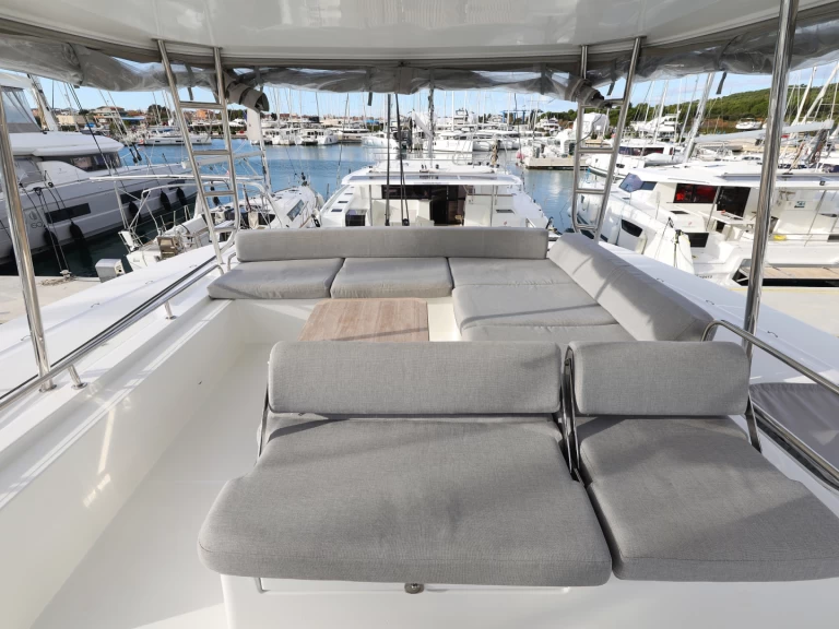 Yacht hire Sukošan cheap Lagoon 51 - 6 cabins/4heads