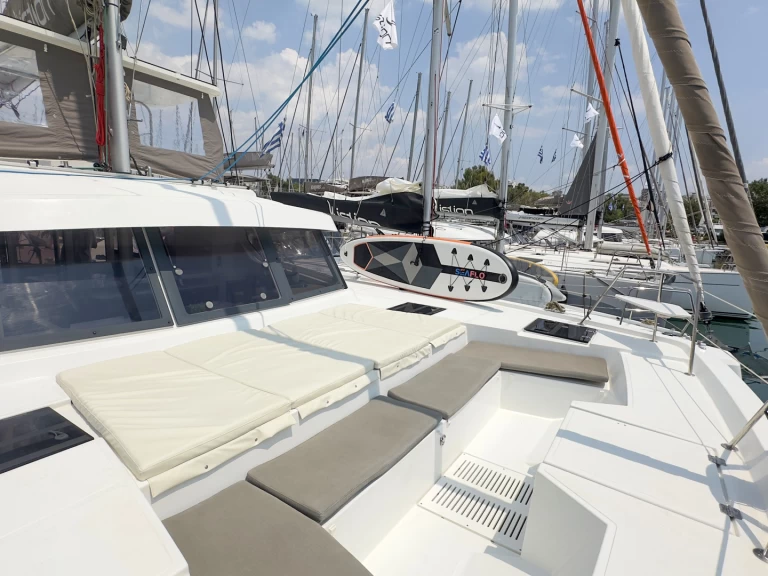 Yacht hire Alimos cheap Bali Catspace Voile