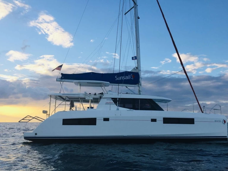 Yacht hire Belize City cheap Nice Aft Too