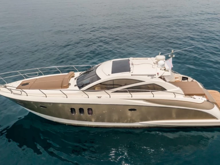 Yacht charter Mykonos (City) - Astondoa Astondoa 53 HT on SamBoat