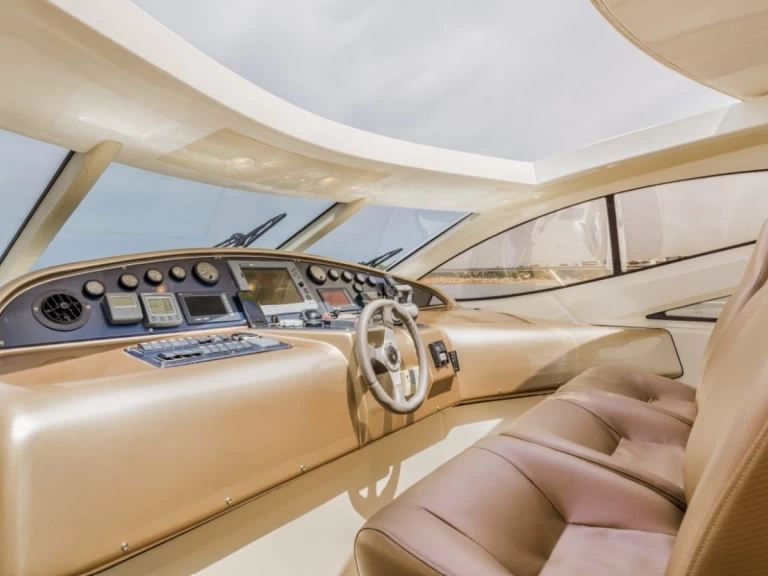 Charter a Astondoa Astondoa 53 HT in Mykonos (City) on Samboat