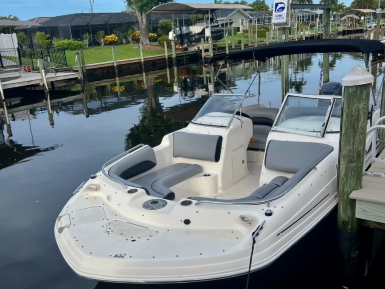 HURRICANE SD 217  charter bareboat or skippered in  Cape Coral