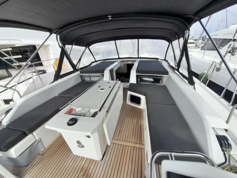 Hire Sailboat Bénéteau with a boat licence