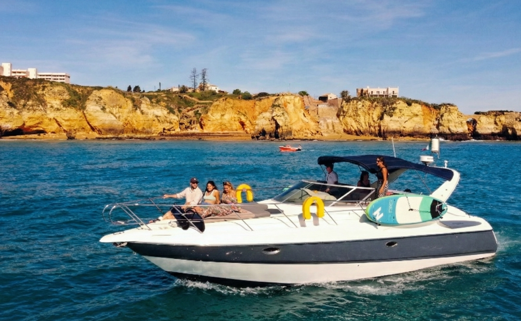 Hire Luxury Yacht Cranchi with a boat licence