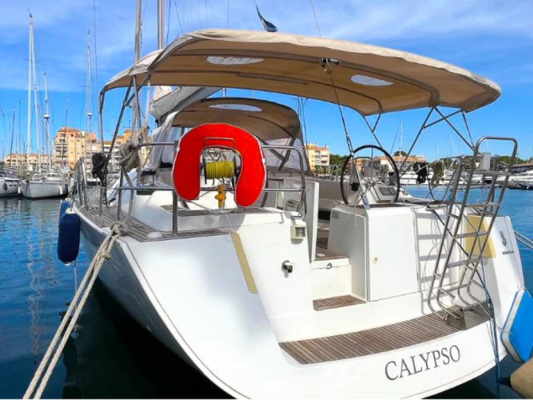 Sailboat hire in Ajaccio - Bénéteau Oceanis 50