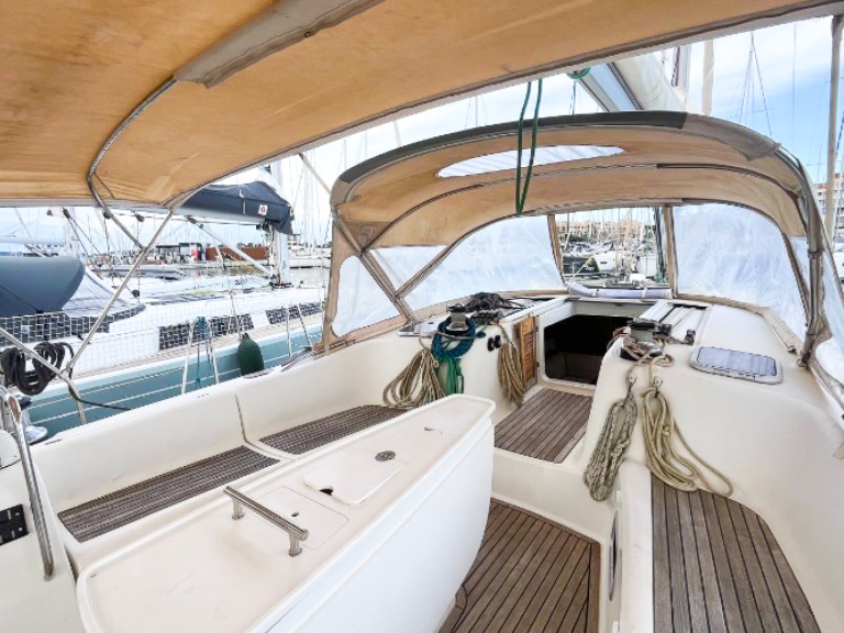 Yacht hire Ajaccio cheap Oceanis 50