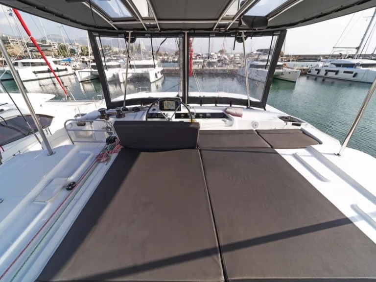 Hire a Lagoon Lagoon 46 Alimos