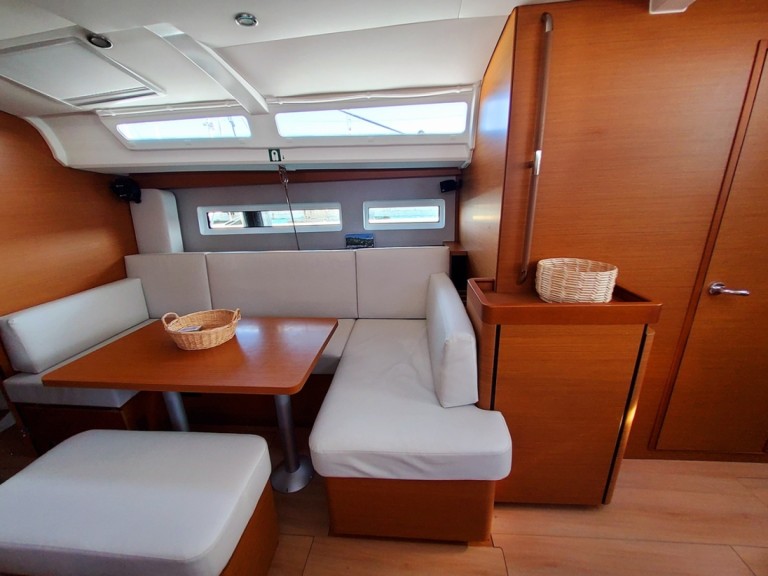 Sailboat hire in Rhodes (City) - Jeanneau Sun Odyssey 440