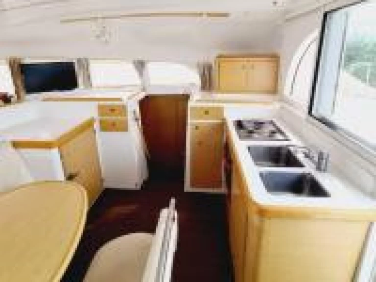 Hire Catamaran with or without skipper Lagoon Pálairos