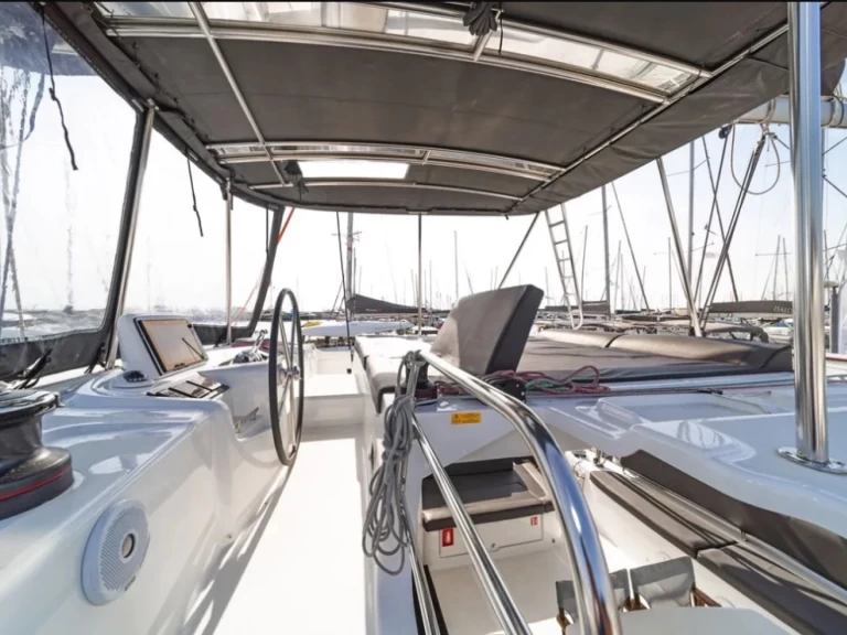 Charter a Lagoon Lagoon 46 in Alimos on Samboat