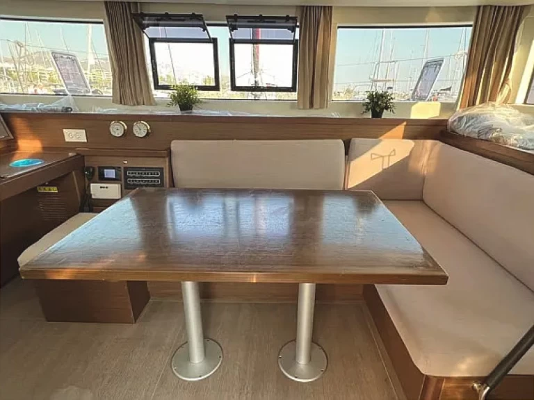Catamaran to hire Alimos at the best price